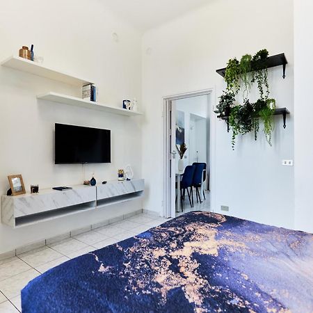 Cozy Studio A Few Steps From Sesto Rondo Metro Station Sesto San Giovanni Exteriör bild