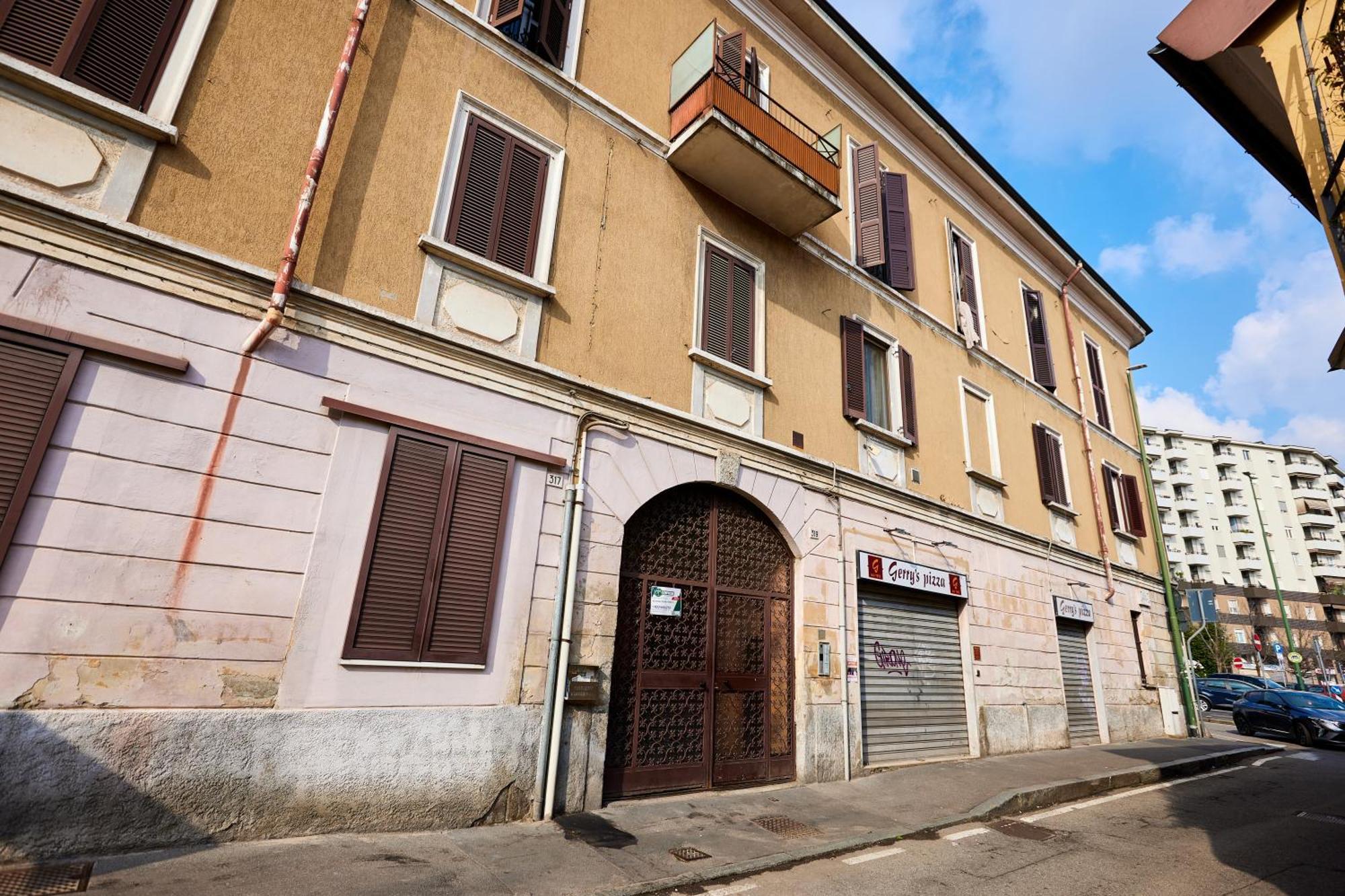 Cozy Studio A Few Steps From Sesto Rondo Metro Station Sesto San Giovanni Exteriör bild